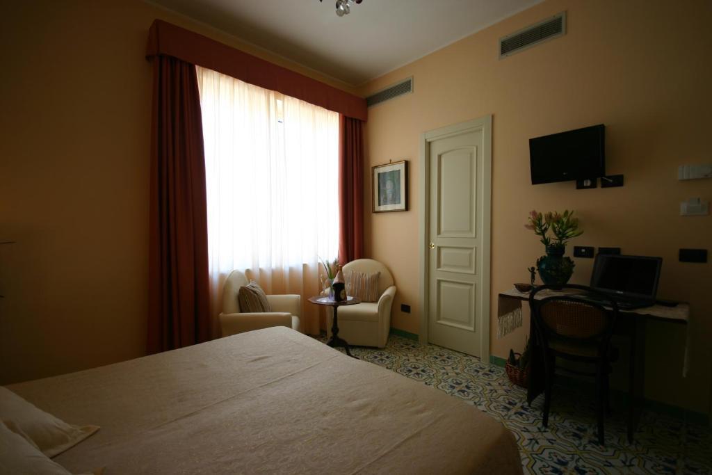 Sorrento Inn Guesthouse الغرفة الصورة